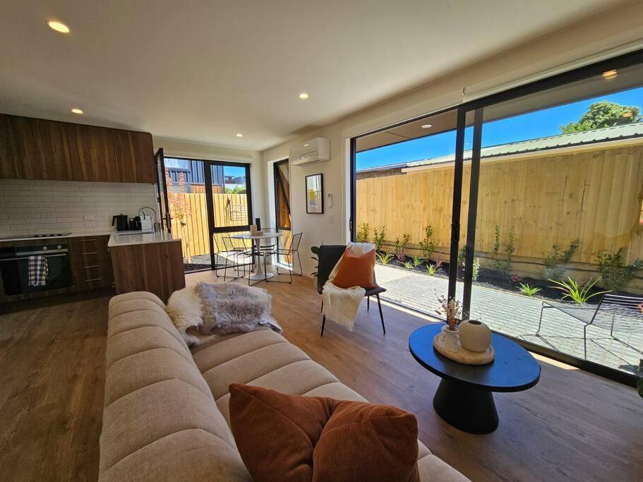 Cosy Central Home - Walk To Cbd & Free Escooters! Christchurch Esterno foto